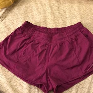 Lululemon shorts - Hotty Hot 2.5”